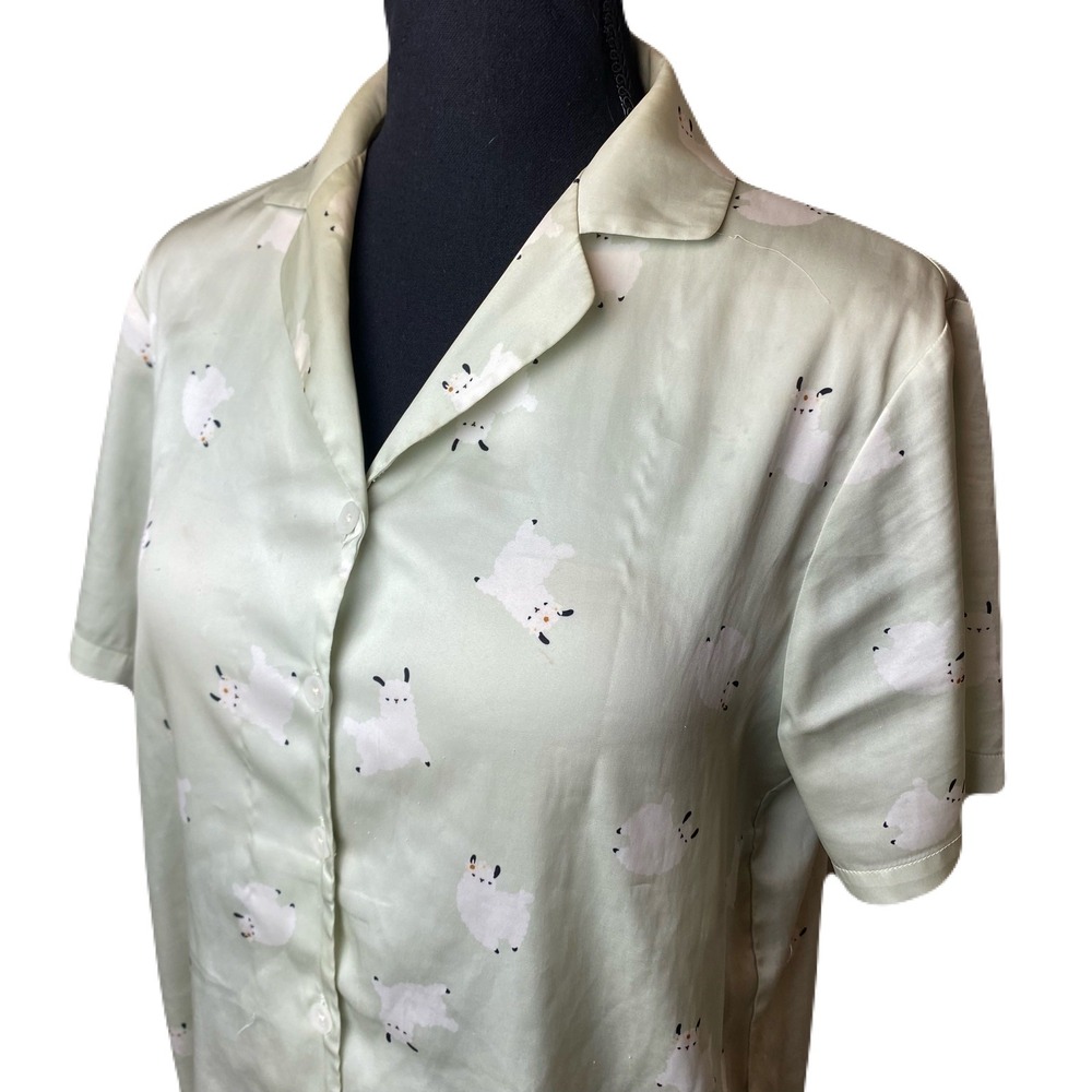 Ubras Womens Sage Green Llama Print Satin Pajama Top Short Sleeve Button Up M - Picture 2 of 6